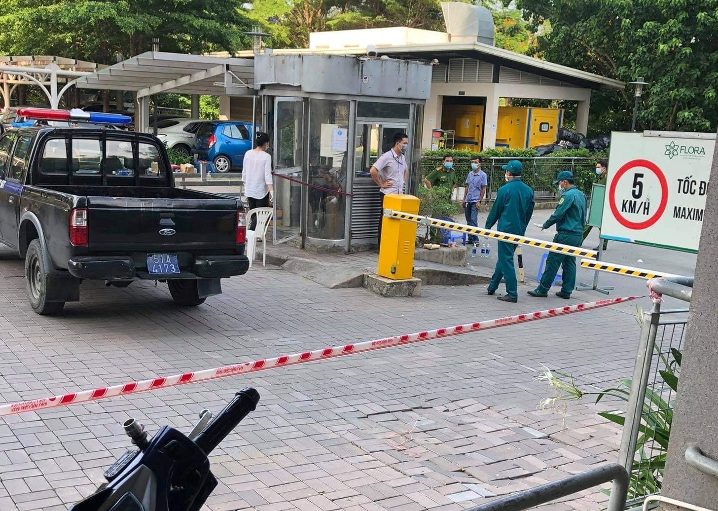 TP.HCM phong toa tam thoi chung cu Flora Anh Dao hinh anh