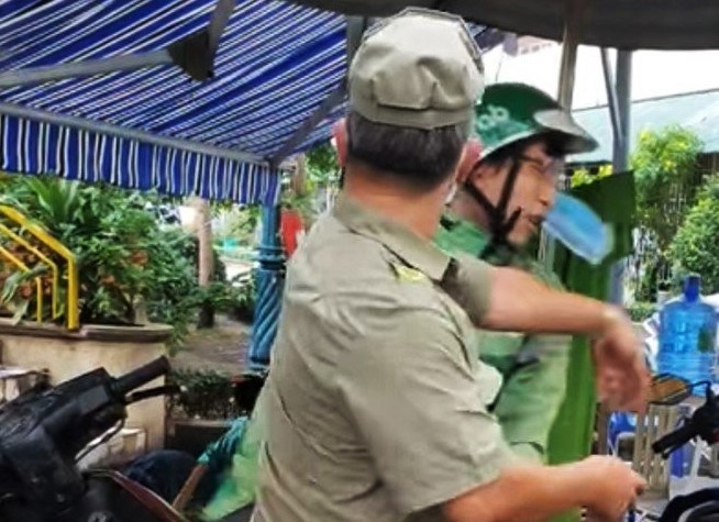 shipper bị đánh ở TP.HCM ảnh 1 shipper bi danh o TP.HCM anh 1