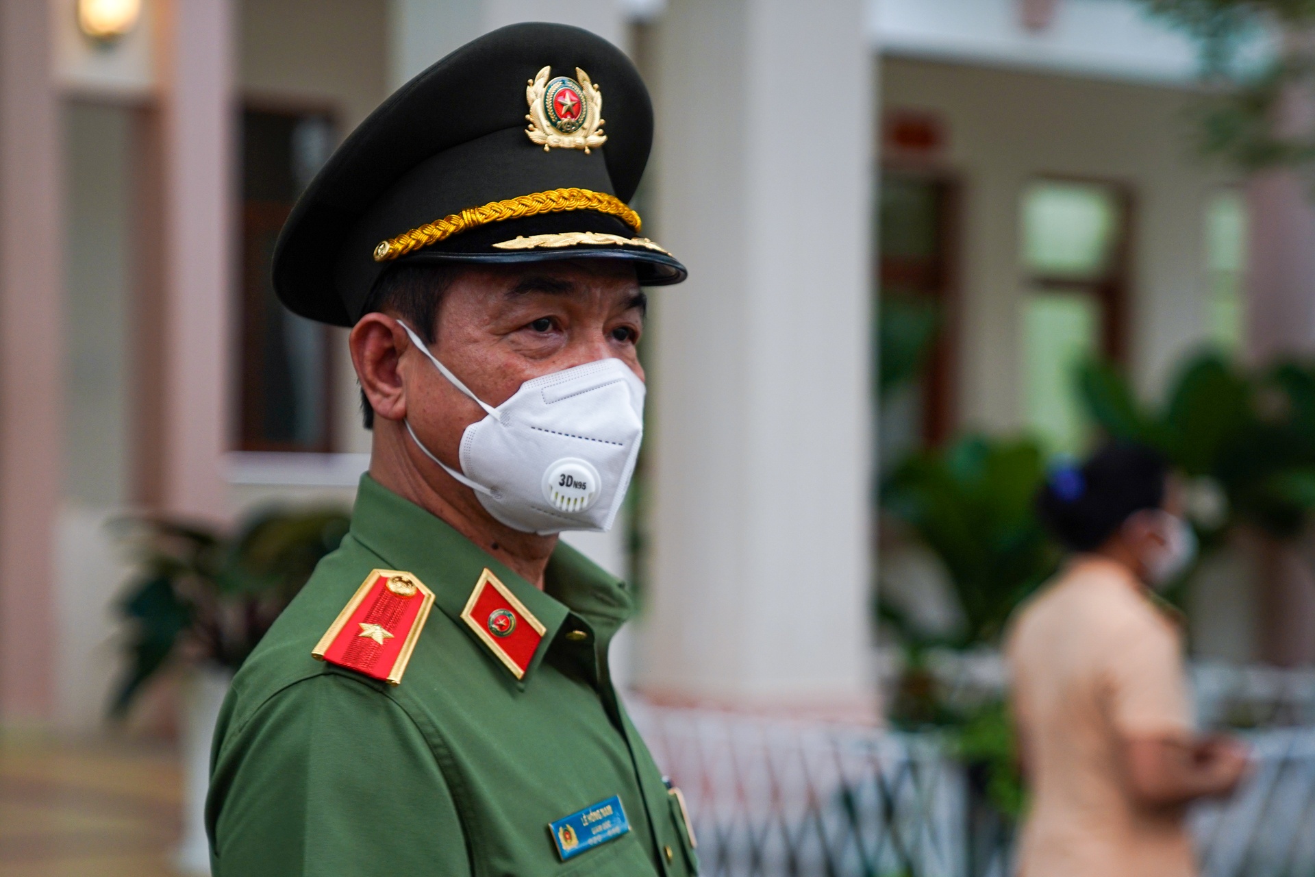 Xu phat nguoi dan ra duong sau 18h anh 4