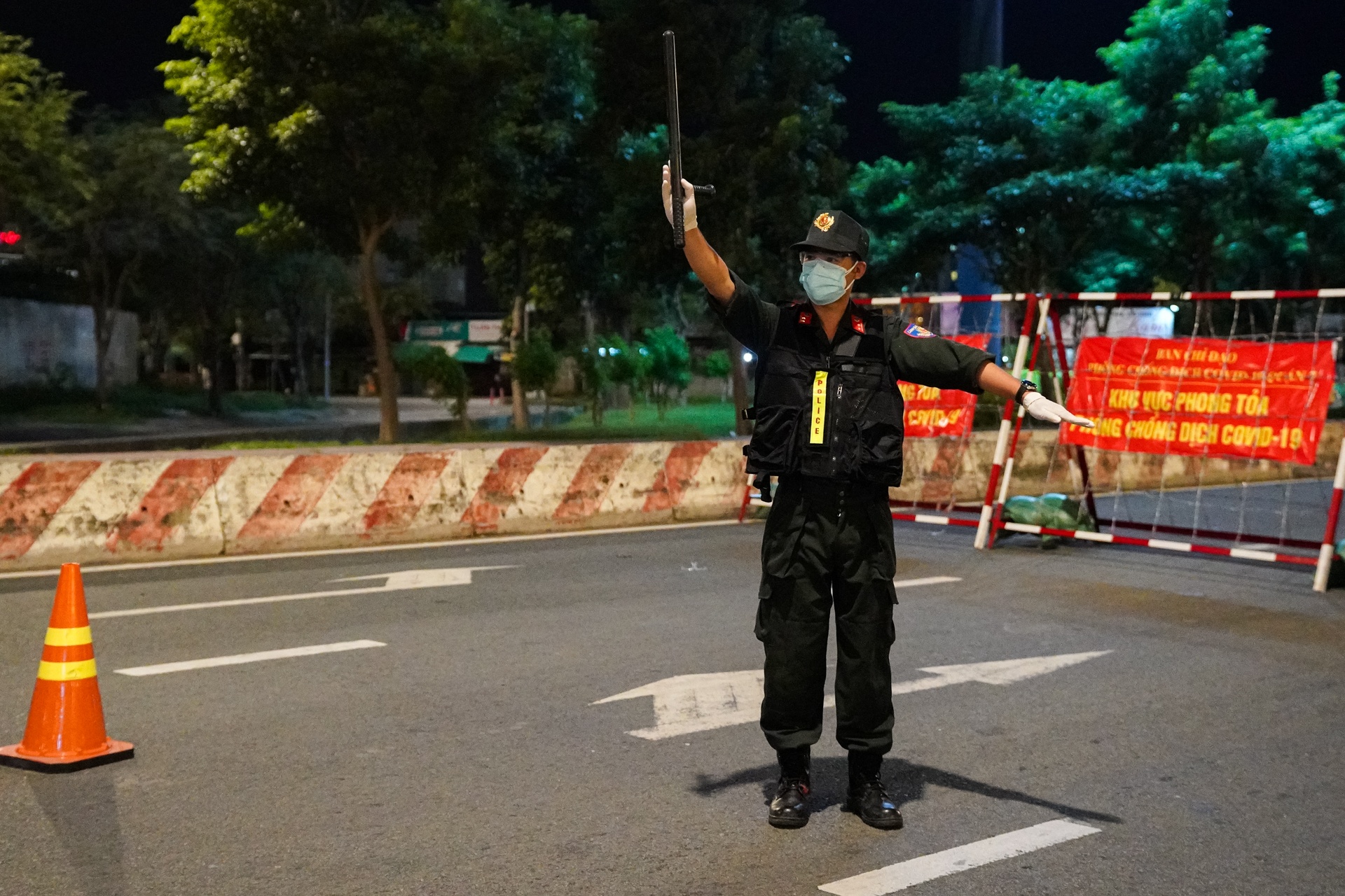 TP.HCM go phong toa phuong co gan 20.000 dan hinh anh