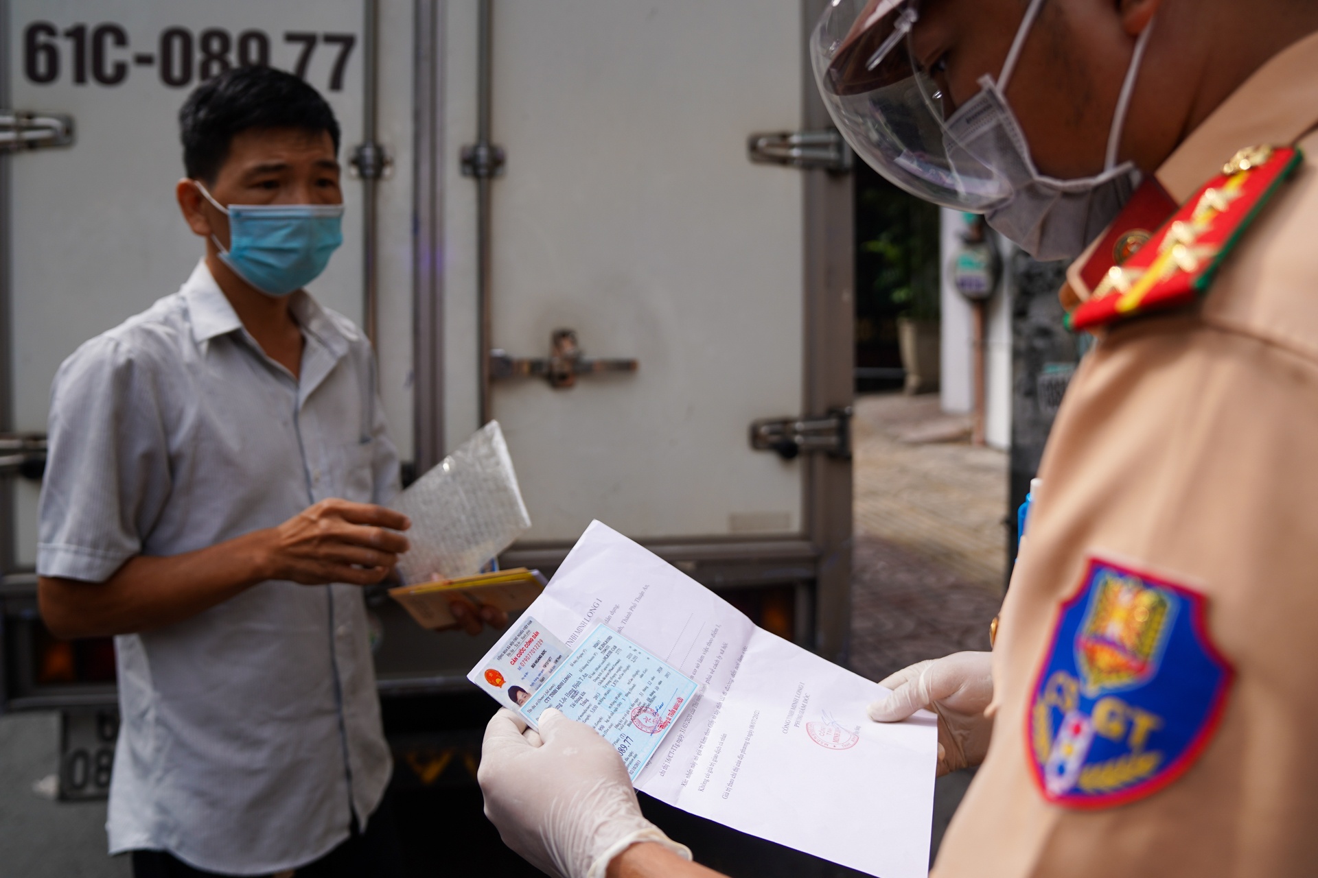 TP.HCM doi giay di duong tu 0h ngay 25/8 hinh anh