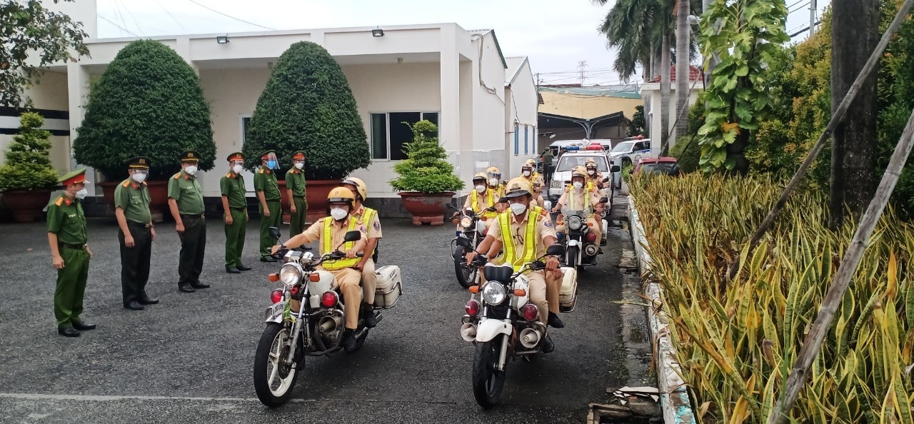 Cong an TP.HCM xuat quan dam bao an ninh trat tu tinh hinh moi anh 2