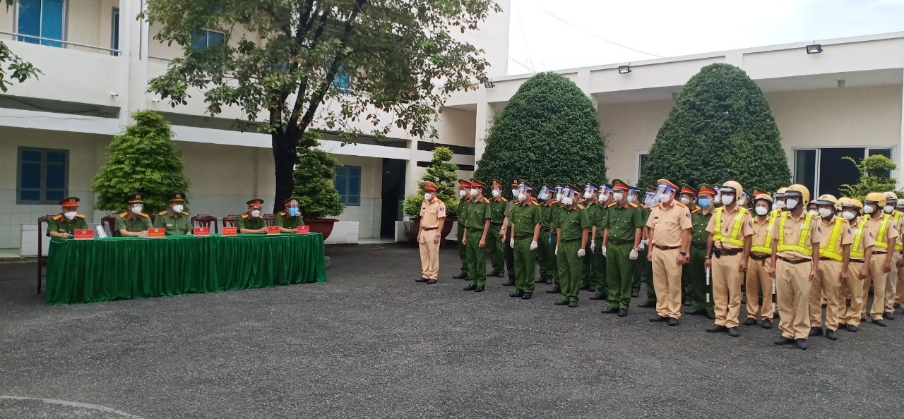 Cong an TP.HCM xuat quan dam bao an ninh trat tu tinh hinh moi anh 1