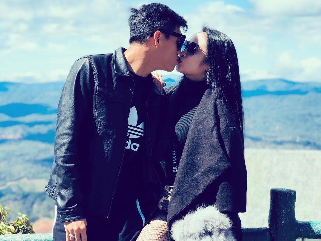 Sau khi vo dich AFF Cup 2018, cau thu tuyen Viet Nam dang lam gi? hinh anh