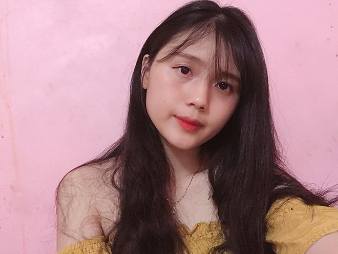 ban gai cau thu Nguyen Thanh Chung anh 11