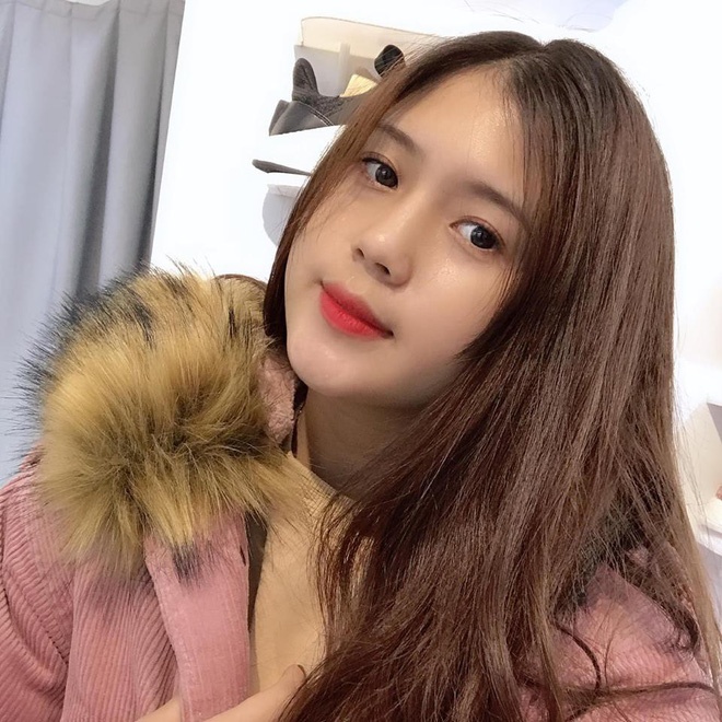 ban gai cau thu Nguyen Thanh Chung anh 8