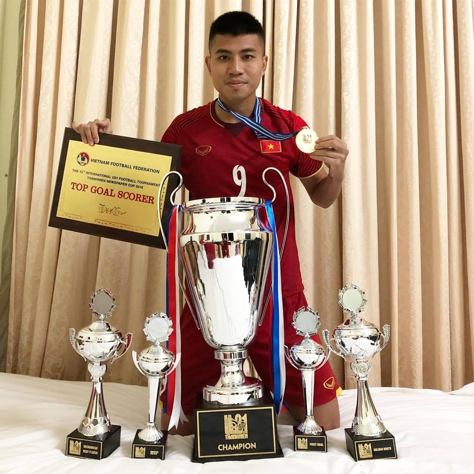 ban gai cau thu Dinh Thanh Binh anh 1