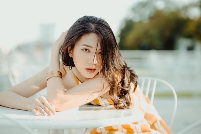 ban tre bat ngo noi tieng anh 10