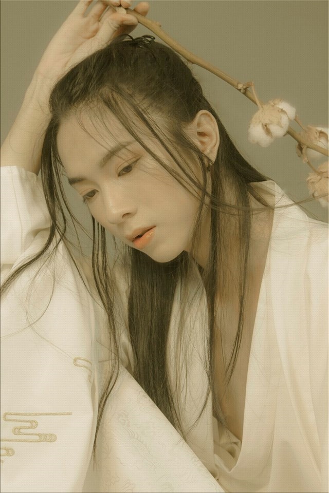 ban tre bat ngo noi tieng anh 11