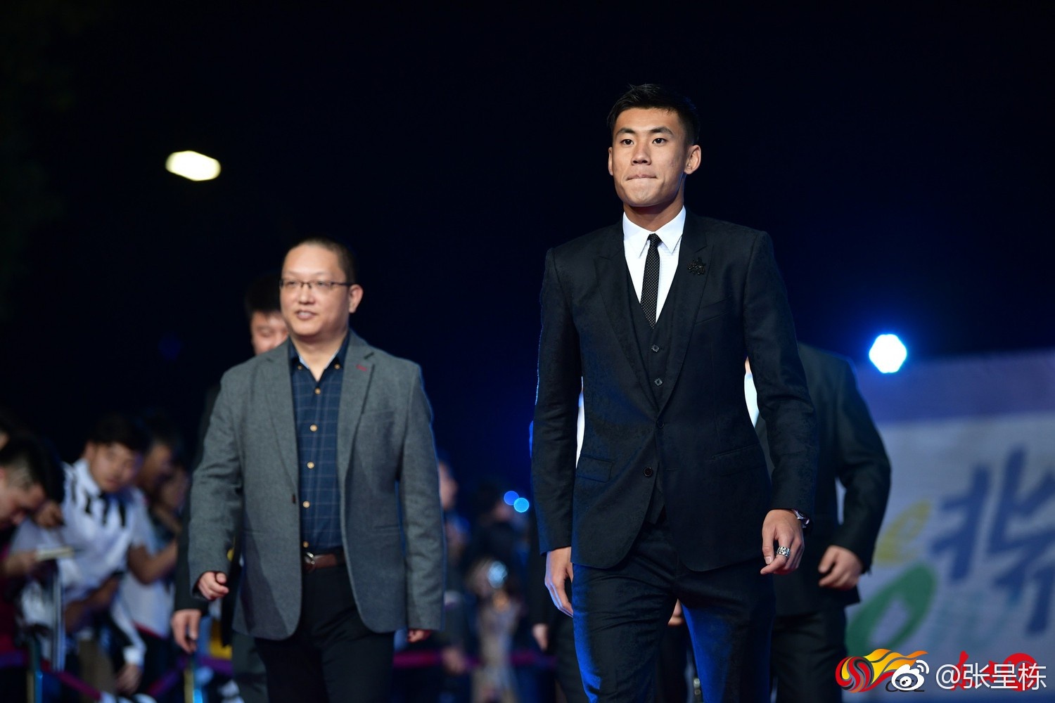 cau thu dien trai cua tuyen Trung Quoc anh 13