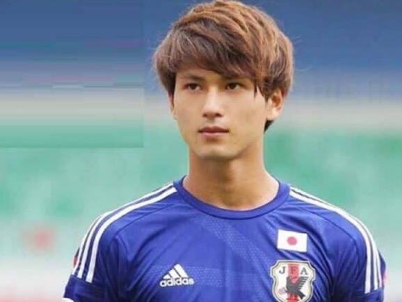 'Neymar Nhat Ban' duoc xem nhu than dong bong da tu nam 17 tuoi hinh anh