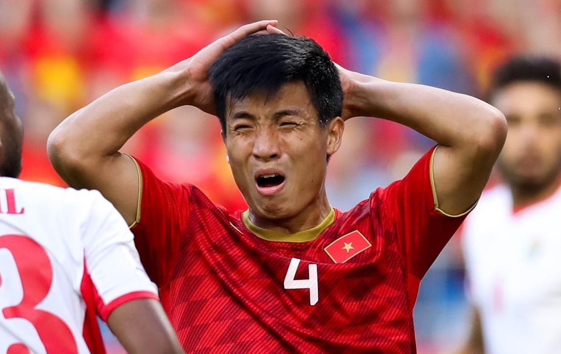 Dan mang vao Facebook dong vien Tu Dung sau tran thua Nhat Ban hinh anh