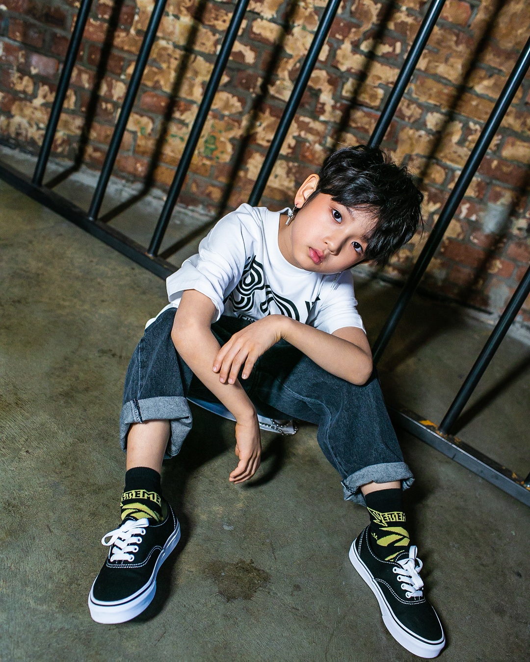 be trai han quoc chup anh cung cong phuong anh 10