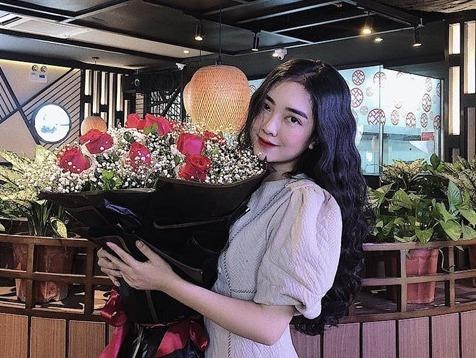 Ban gai tin don dang doan chat tinh cam, fan goi ten Ha Duc Chinh hinh anh