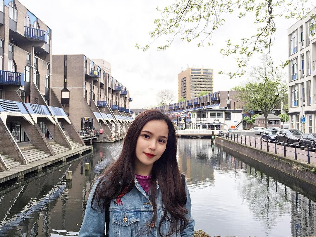 nu sinh tang hoa tong thong My anh 6