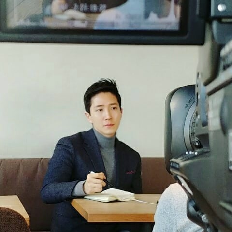 phóng viên hàn quốc đẹp trai ảnh 5 phong vien han quoc dep trai anh 5