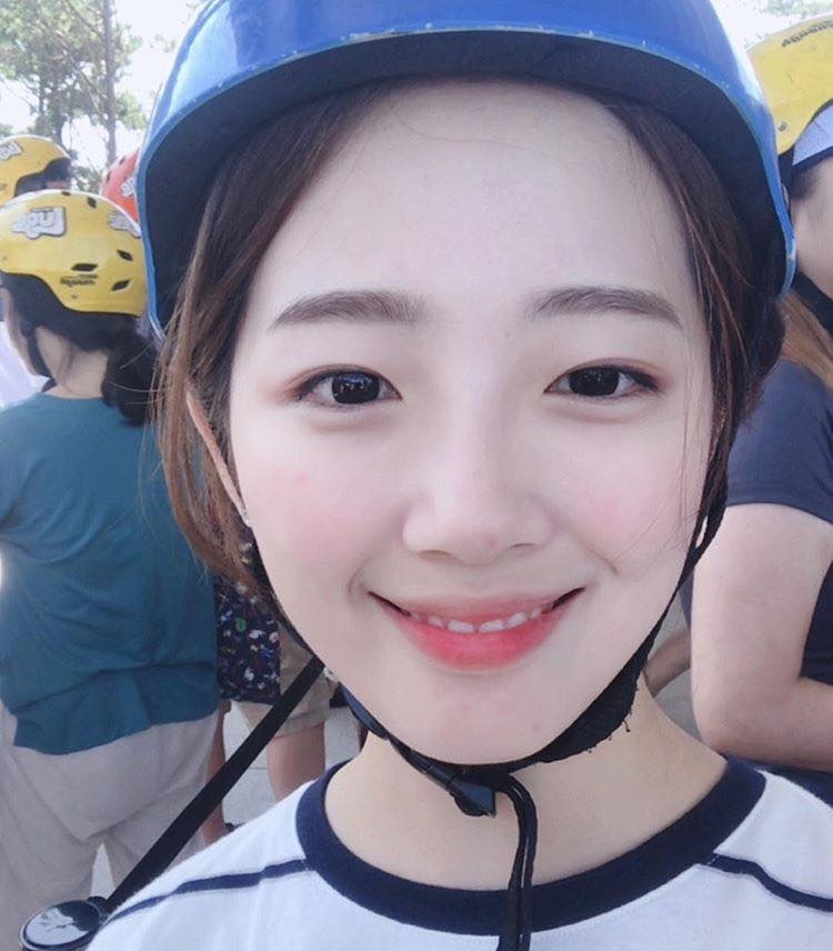 nu sinh giong suzy va sulli anh 9