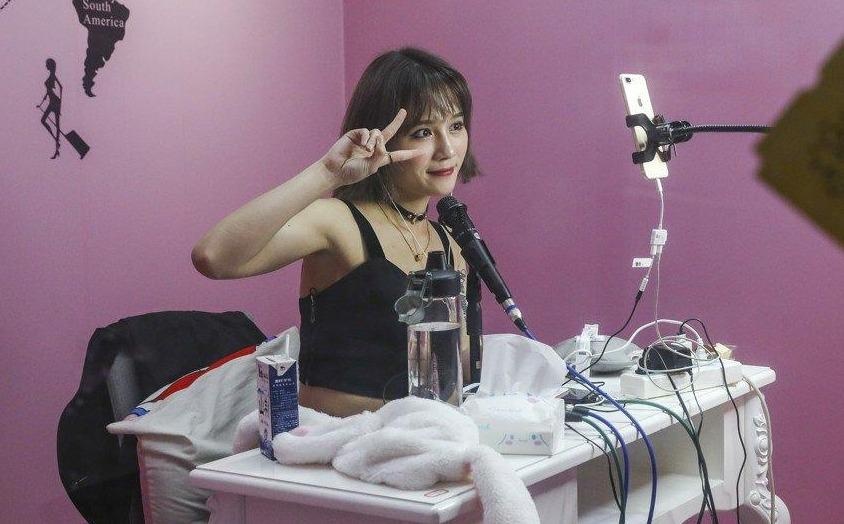 Cac ban tre noi tieng o Trung Quoc da kiem hang trieu USD nhu the nao? hinh anh