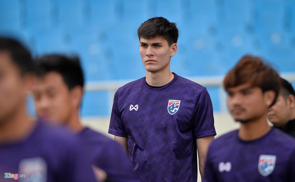 cau thu cao gan 2m cua u23 Thai Lan anh 1