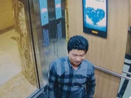 Che anh an theo vu sam so trong thang may: Chuyen vui lam hay sao? hinh anh