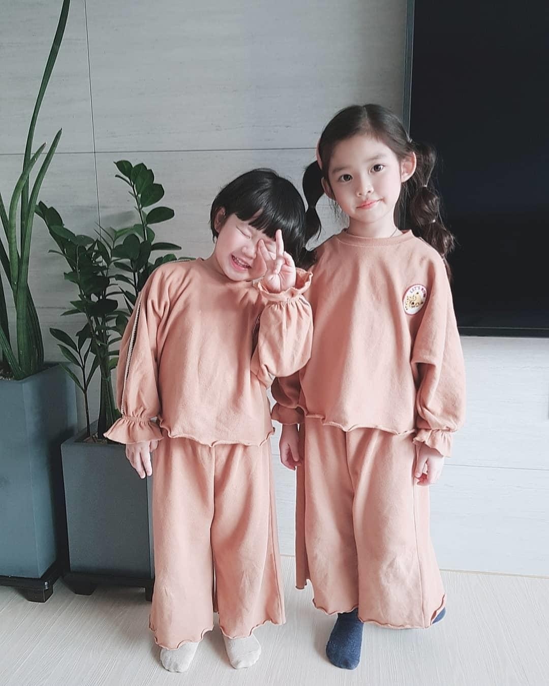 cap chi em han quoc xinh xan anh 12