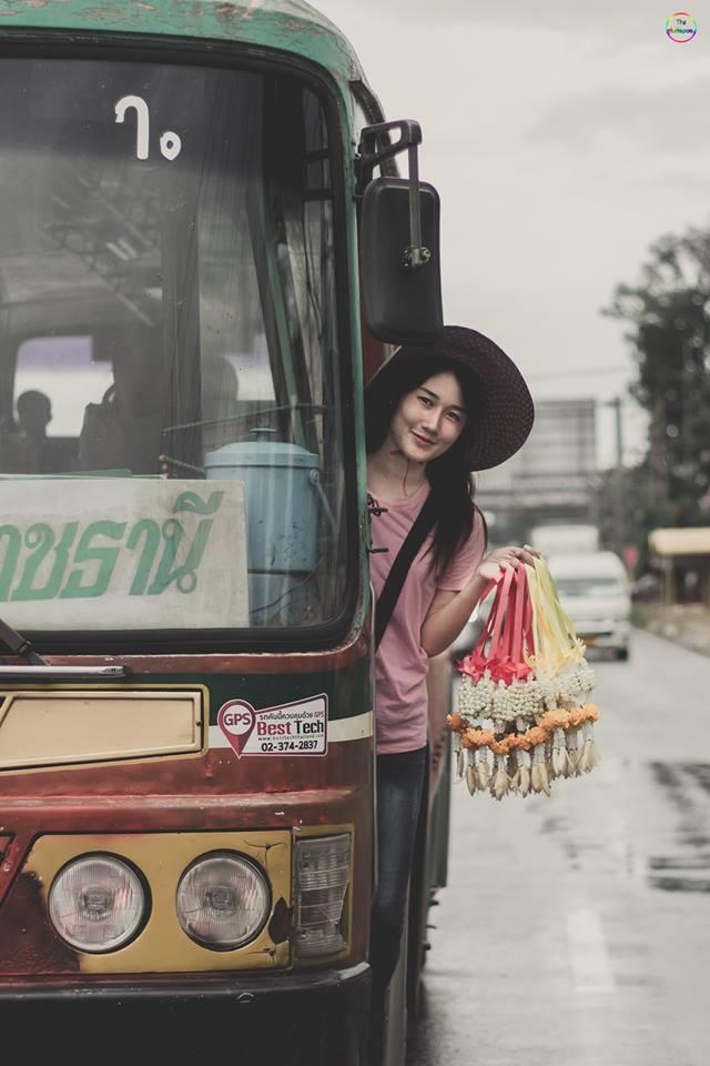 co gai ban hoa kho noi tieng vi xinh dep anh 4