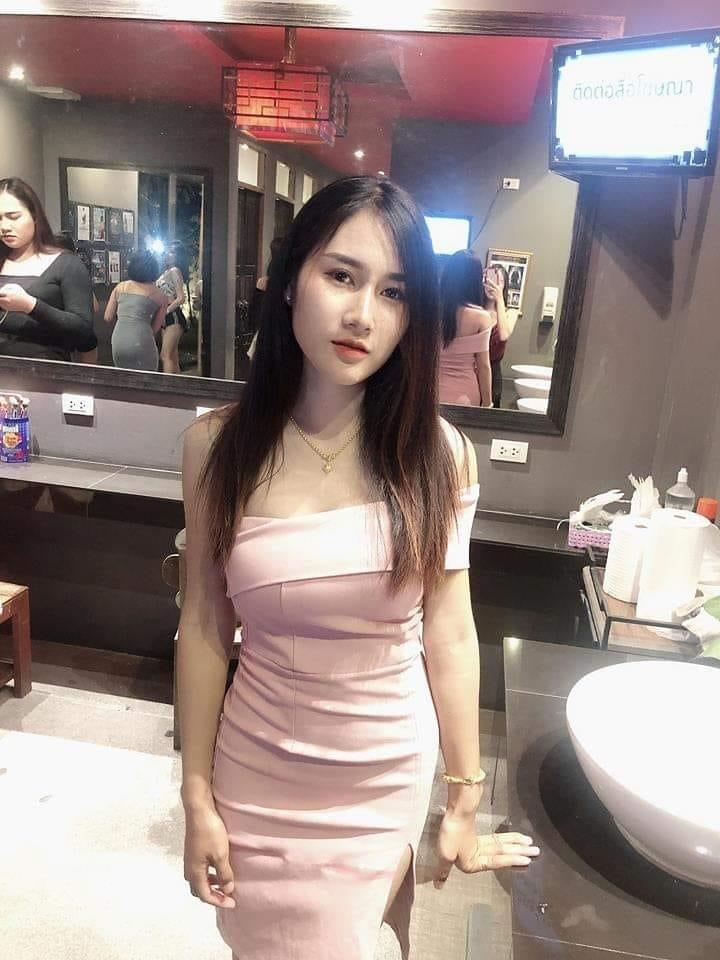 co gai ban hoa kho noi tieng vi xinh dep anh 8