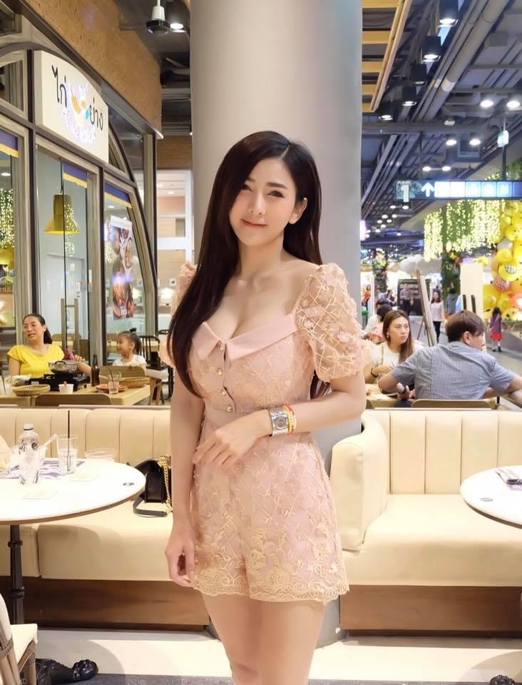 nhan vien ban nom xinh dep anh 6