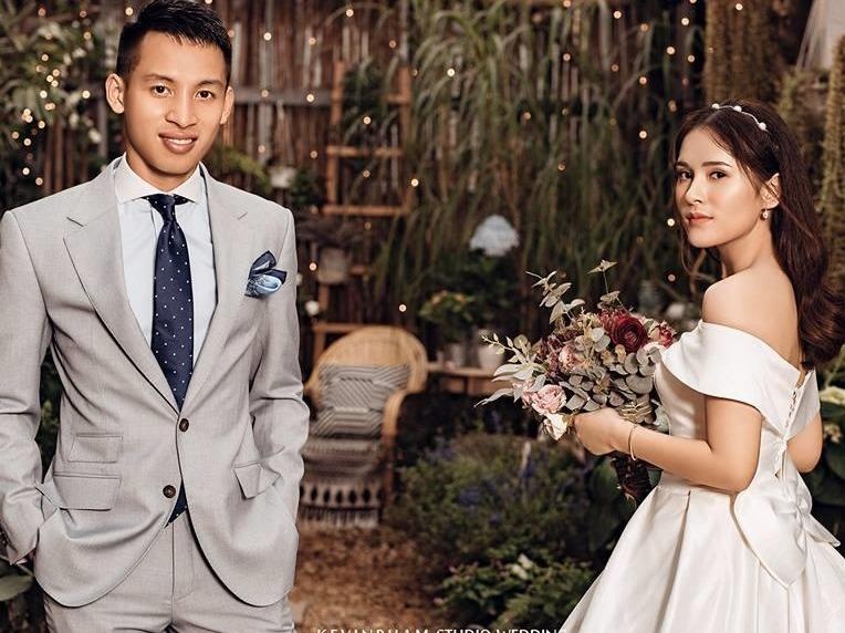 Cau thu Do Hung Dung tung anh cuoi lang man, thong bao ngay ket hon hinh anh