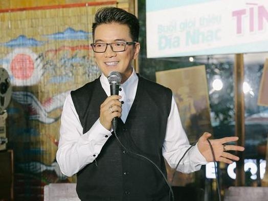 Nhan vat bi Dam Vinh Hung nham den trong status gay tranh cai noi gi? hinh anh