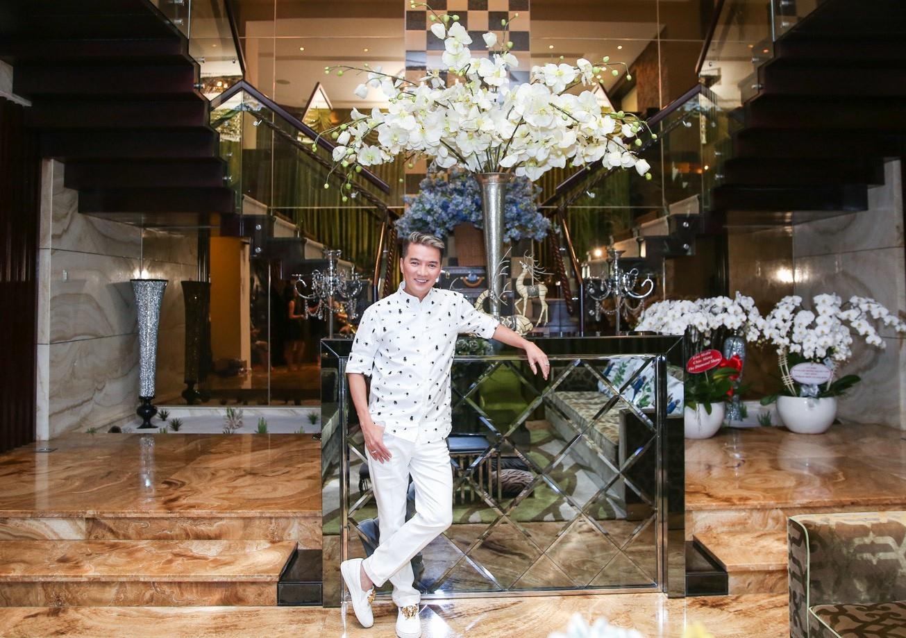 dam vinh hung viet status vo van hoa anh 1