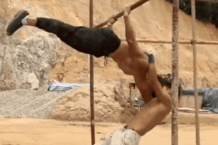 Co bung 6 mui dang nguong mo cua hai chang cong nhan xay dung hinh anh