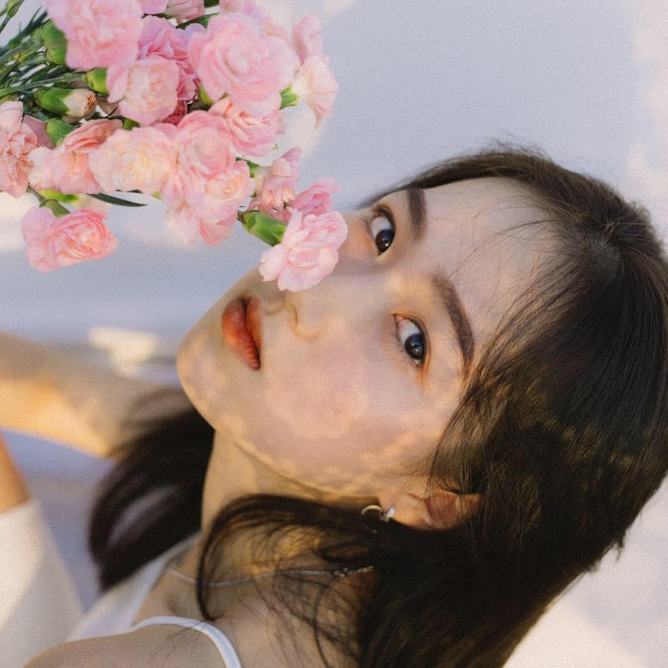 nu sinh co nhan sac trong treo nhu moi tinh dau anh 1