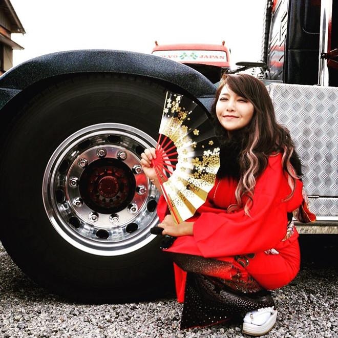 tai xe nu xinh dep anh 11