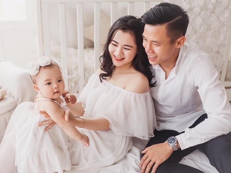 Vo dang anh tinh cam, dong doi 'lay loi' chuc mung sinh nhat Hai Que hinh anh