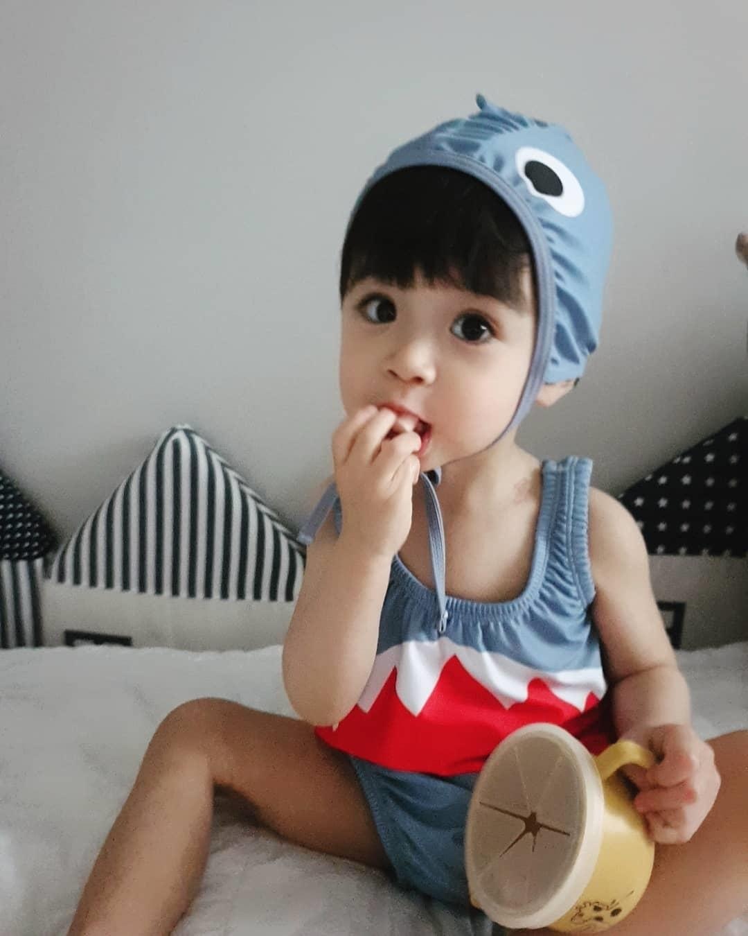 cau be han quoc dang yeu anh 2