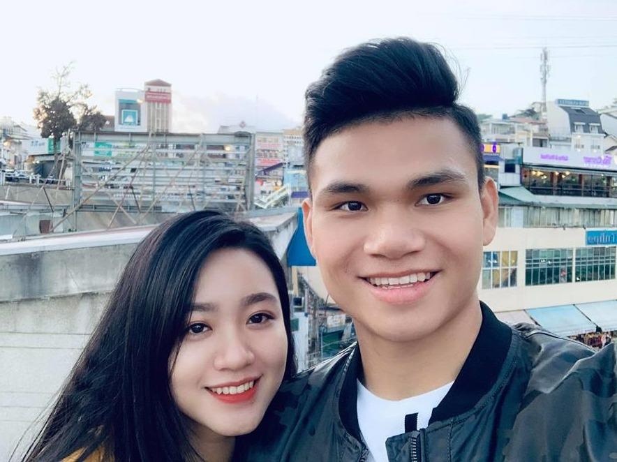 Ban gai khoe cau thu Xuan Manh la nguoi tam ly, rat chieu chuong minh hinh anh