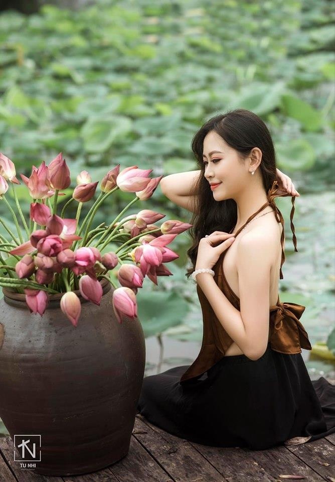 chup anh voi sen anh 9