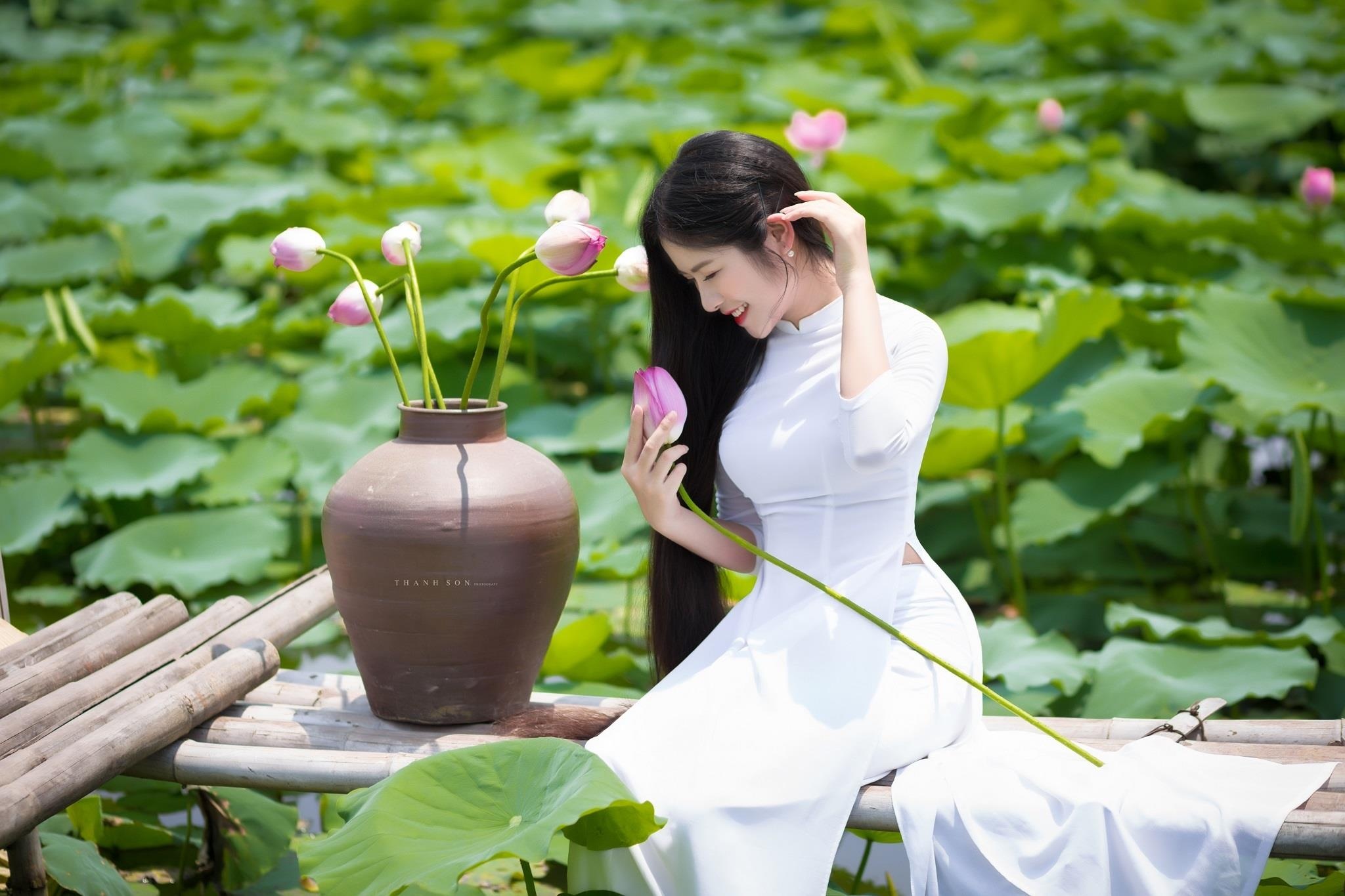 chup anh voi sen anh 7