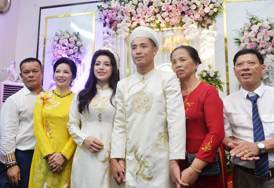 le an hoi bui tien dung anh 2