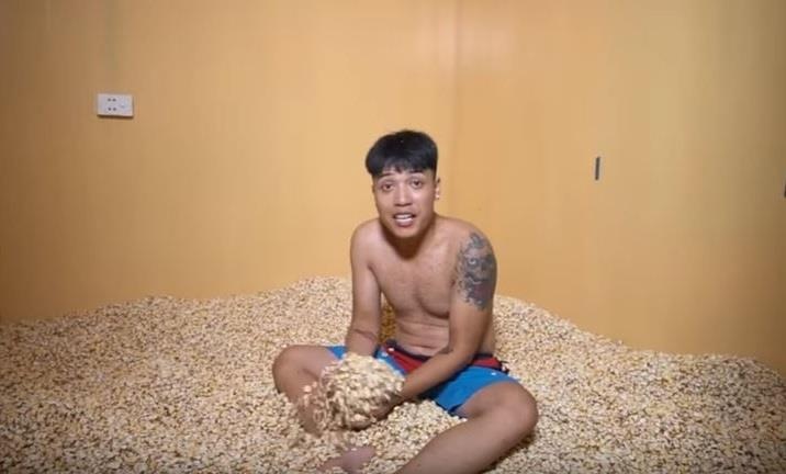 thu thach nham nhi cua vlogger anh 2