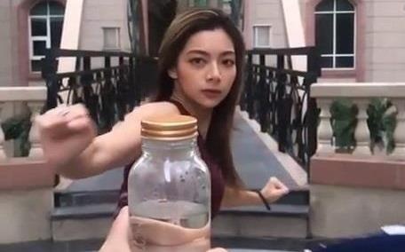 Con gai chuong mon Vinh Xuan bat trend trao luu xoay nguoi da nap chai hinh anh