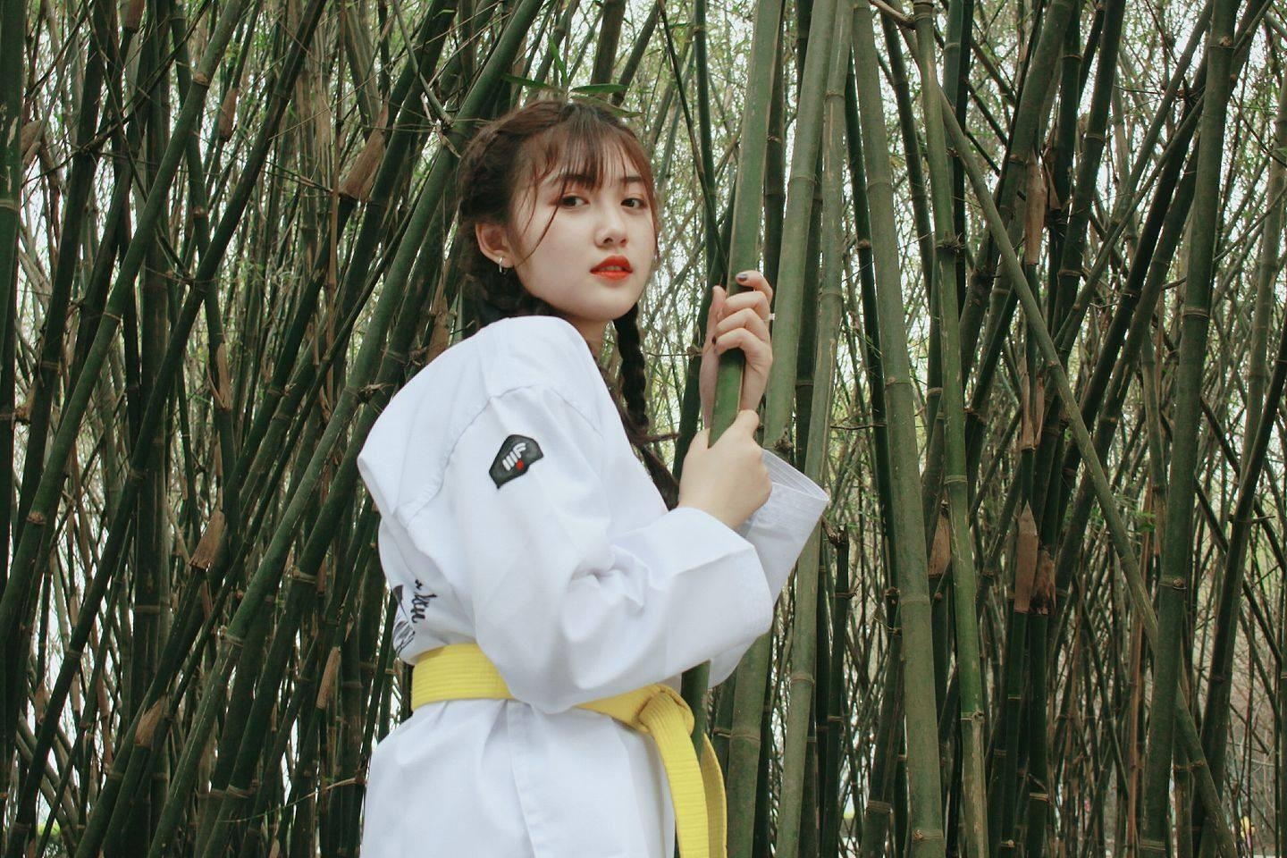 hot girl buu chinh vien thong anh 8