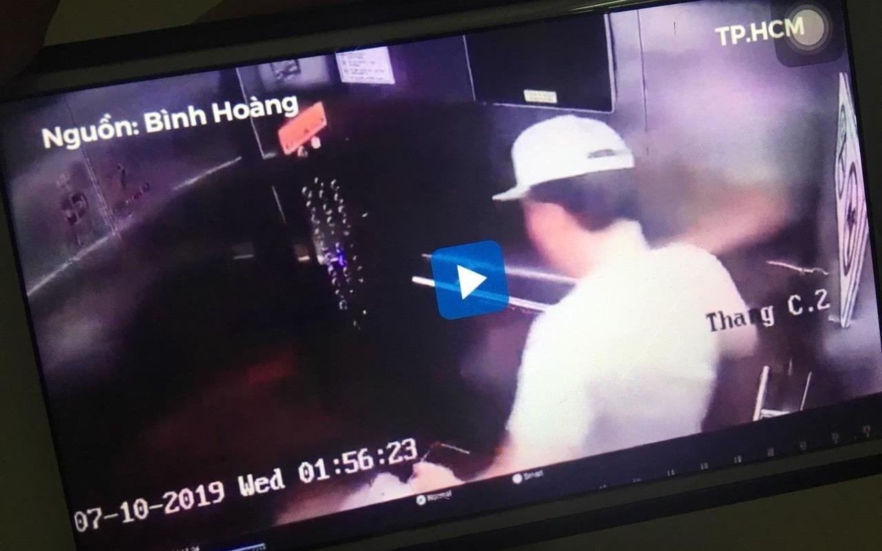 Nguoi dan ong Han Quoc dap hong thang may chung cu da boi thuong hinh anh