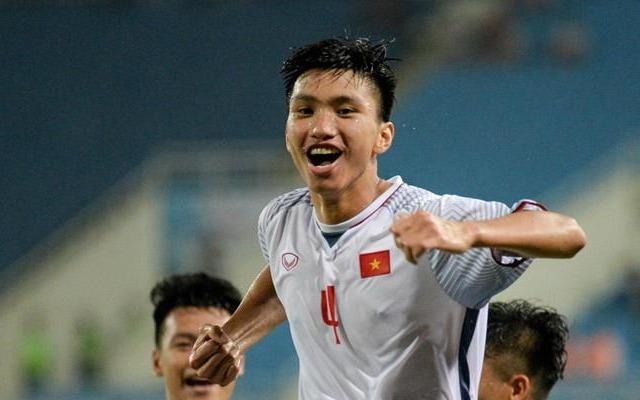 Doan Van Hau khien Quang Hai 'bo tay' vi khong the trong cay chuoi hinh anh