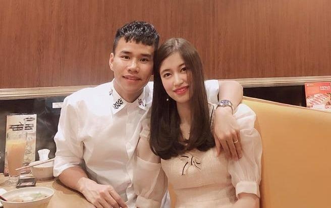 Ban gai hau ve CLB Ha Noi xuc pham Vu Van Thanh tren mang hinh anh