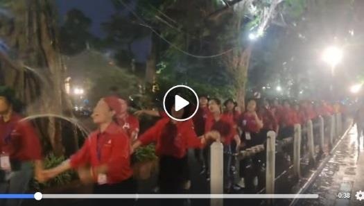 thanh nien van dong hien mau anh 1