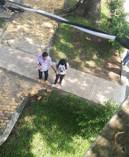 buc anh cha con ngay nhap hoc anh 1