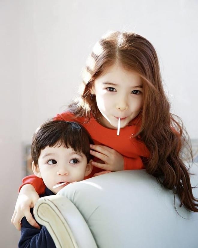 cau be dep trai nhat the gioi anh 2