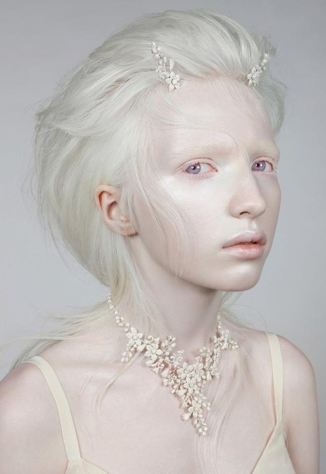 co gai noi tieng vi ve ngoai dac biet anh 6